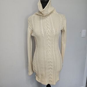 V28 cable knit long sleeve turtleneck tunic Knit Sweater size small‎